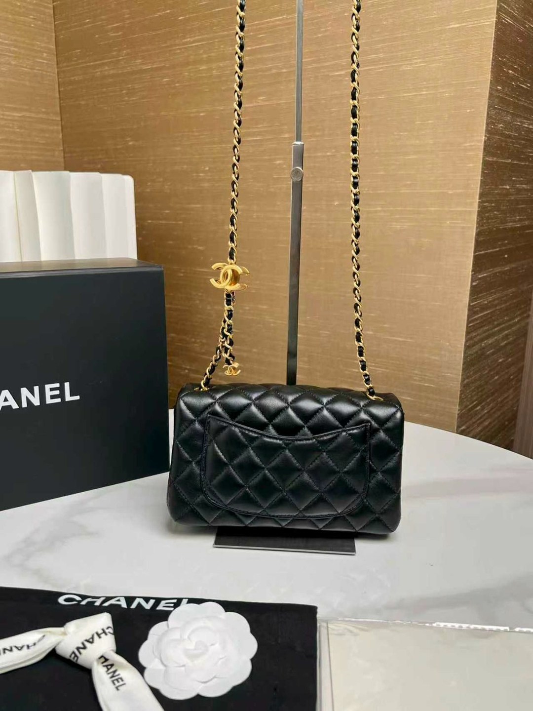 сумка chanel,chanel сумка на плечо,сумка шанель,сумка на цепочке стиль шанель 19*12 см,chanel сумка женская