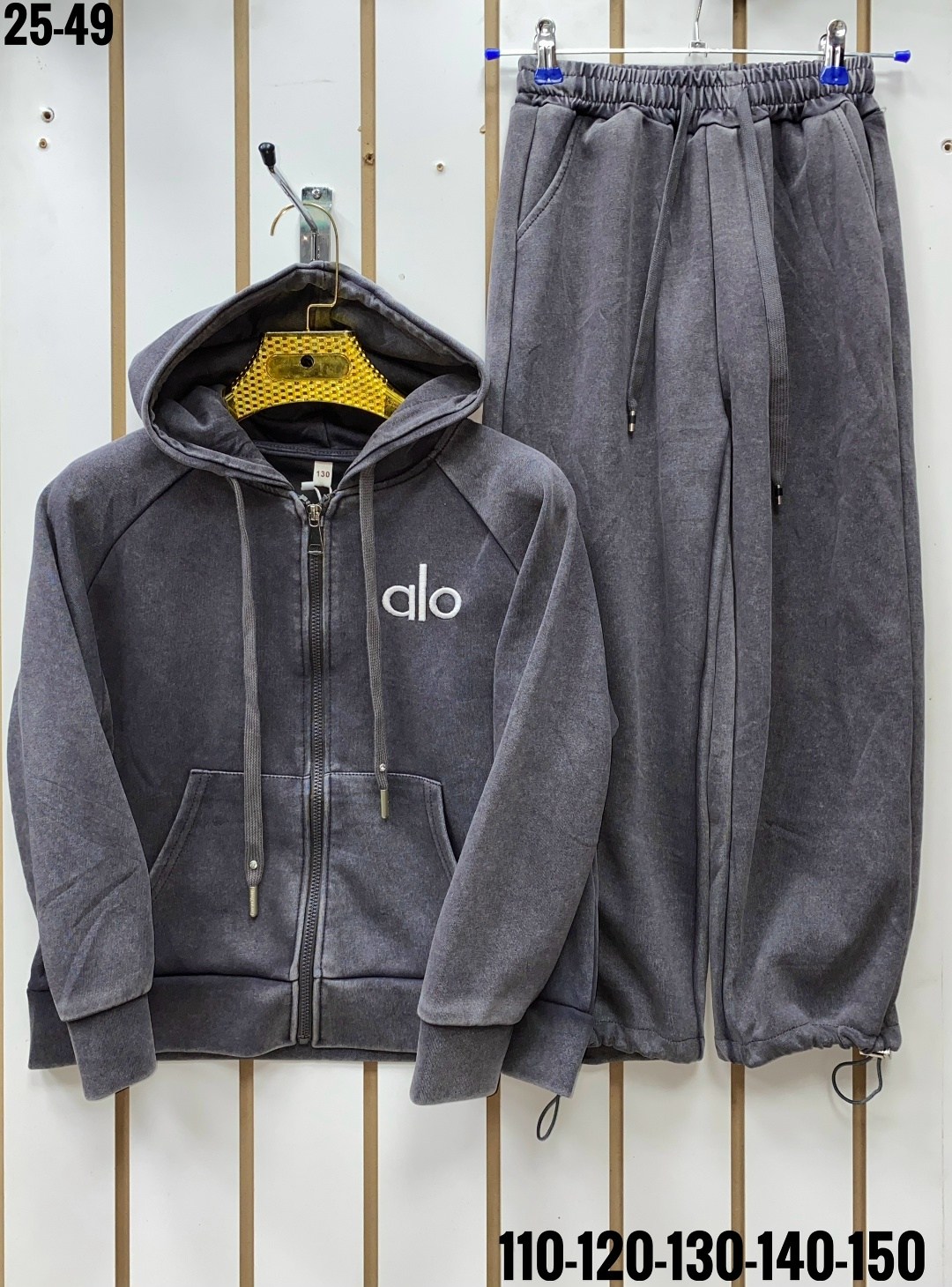 костюм женский,костюм,спортивный костюм,детские костюмы