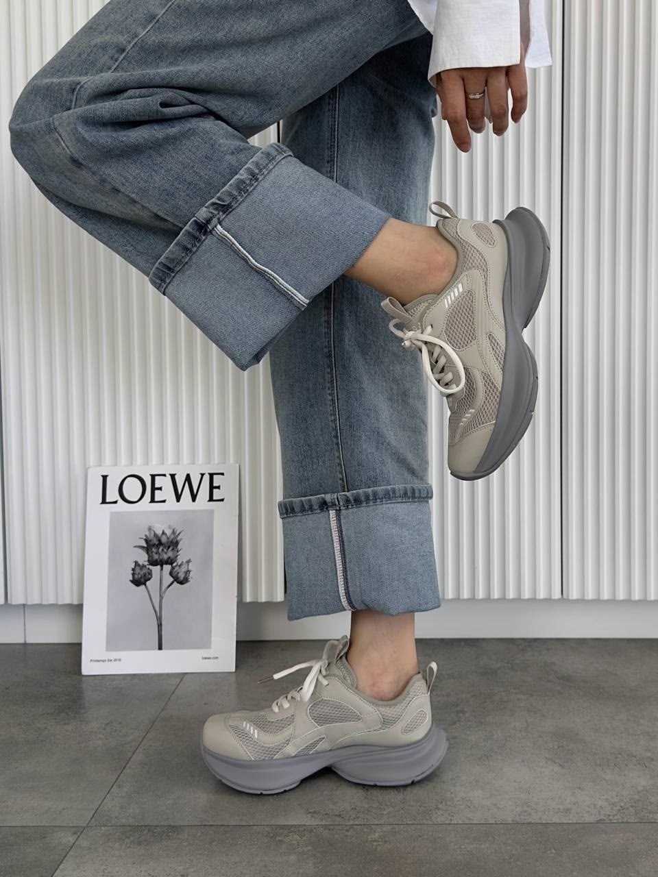 кроссовки женскиe,кроссовки для женщин,массивные кроссовки,модные кроссовки,повседневные кроссовки