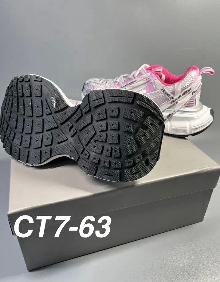 кроссовки женские balenciaga,кроссовки 3xl sneaker массивные на шнуровке balenciaga,новая коллекция баленсиага 2025 кроссовки,кроссовки balenciaga,кроссовки женские balenciaga 3xl sneaker premium