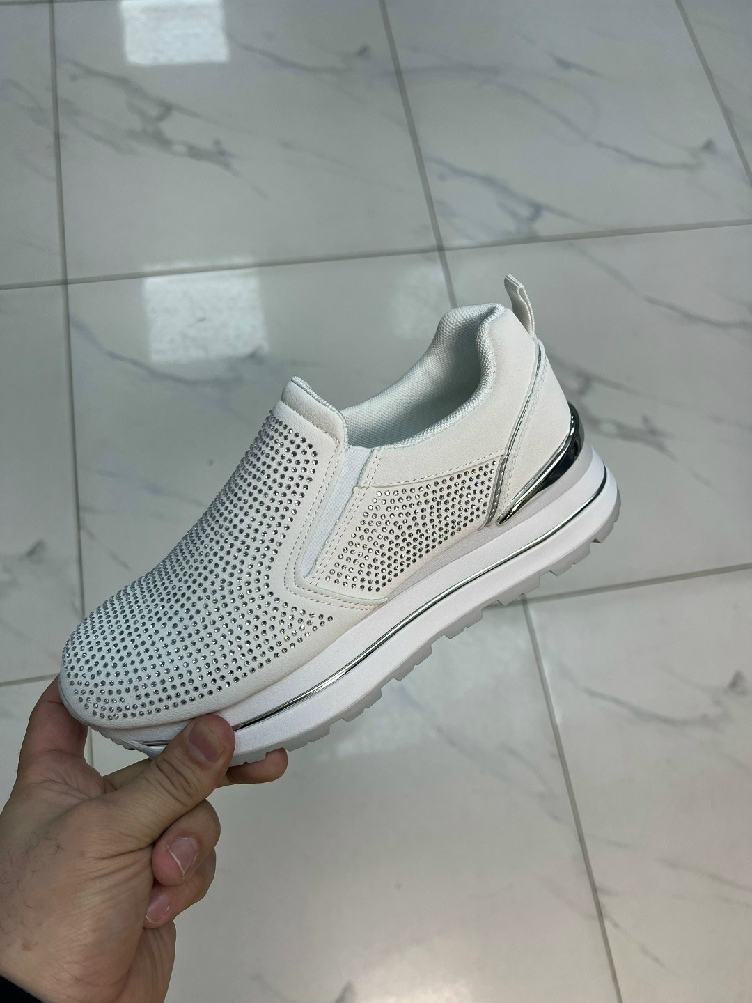 ,кроссовки женскиe,кроссовки со стразами,кроссовки женские со стразами,кроссовки черные со стразами женские