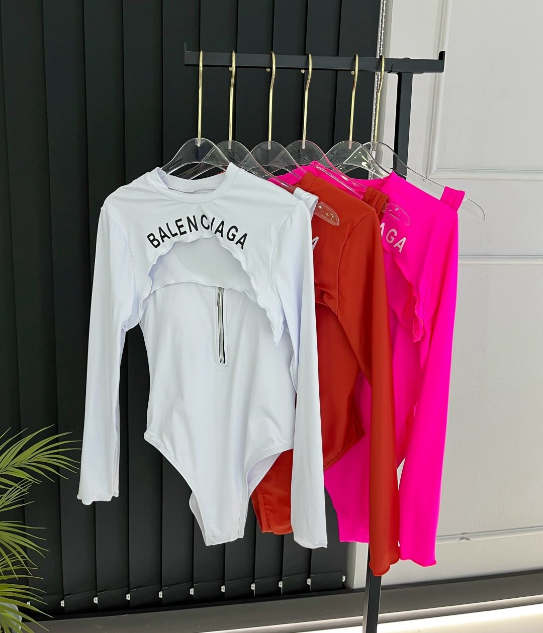 женская боди,кофта женская,купальники слитные,стильное боди