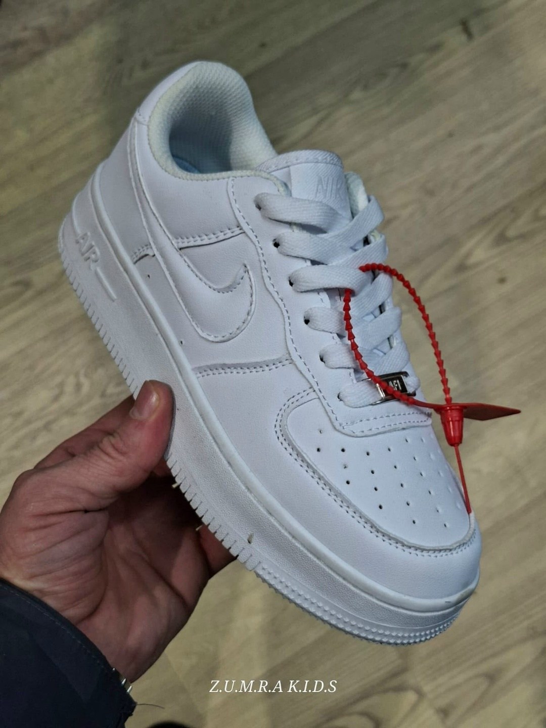 nike air force 1 cdg x supreme,supreme x cdg x nike air force 1 low sneakers,supreme x cdg x nike air force 1,кроссовки nike air force 1 supreme,кроссовки supreme x cdg nike air force 1