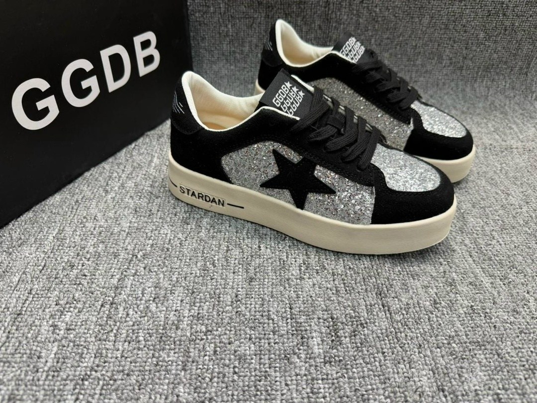 ,кроссовки golden goose,кеды super-star с блестками golden goose черный,кеды golden goose,женские кроссовки