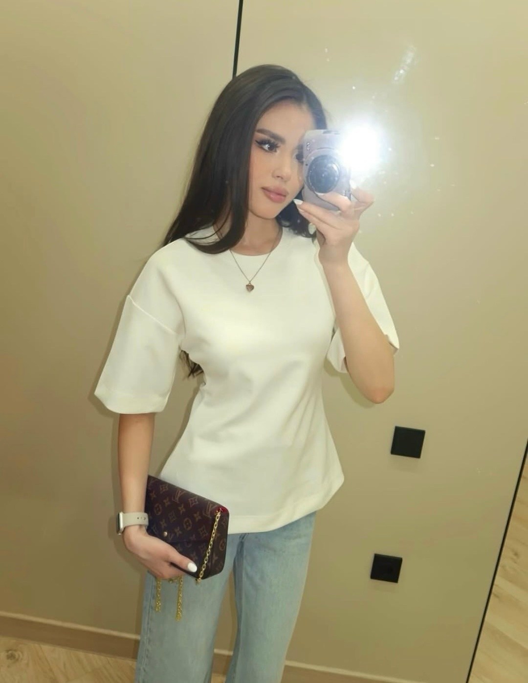 футболка женская,футболка базовая,женская футболка оверсайз,женская однотонная футболка в повседневном стиле,базовая футболка женская