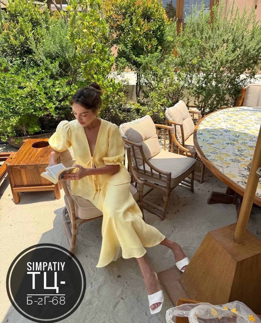 женский летний костюм с юбкой,женский костюм с юбкой,элегантные наряды,летний костюм с юбкой и топом,летние костюмы женские