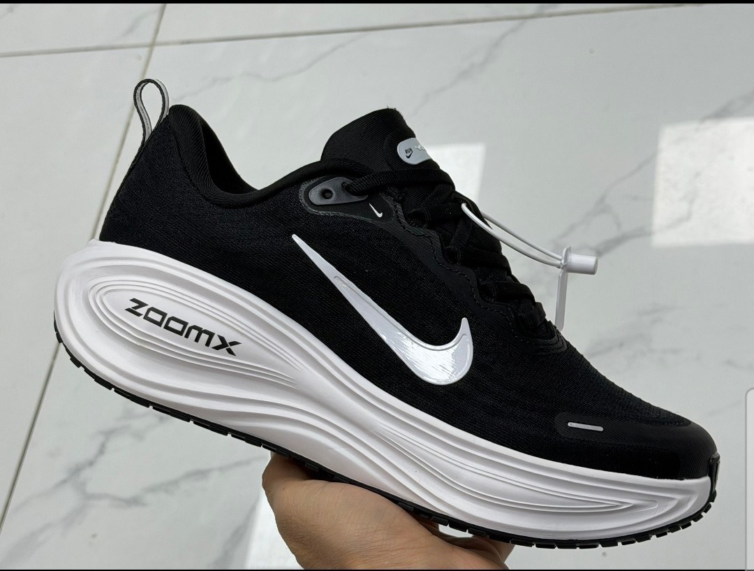 кроссовки,nike кроссовки,оригинальные кроссовки,спортивные кроссовки,повседневные кроссовки