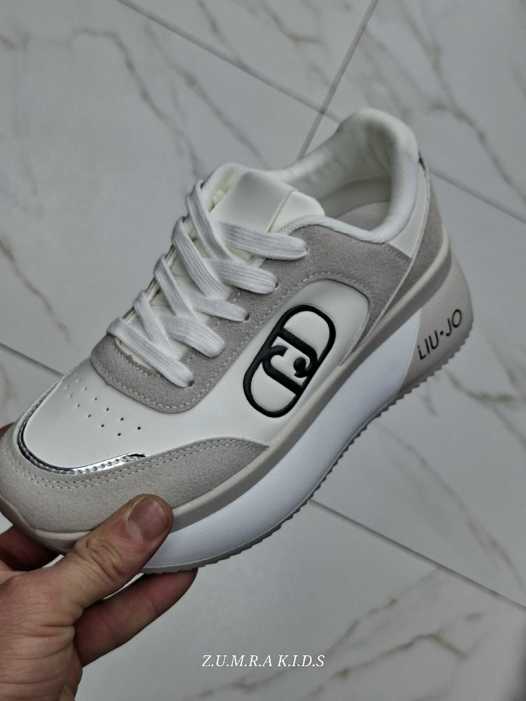 женские кроссовки,,спортивная ,женская ,кроссовки