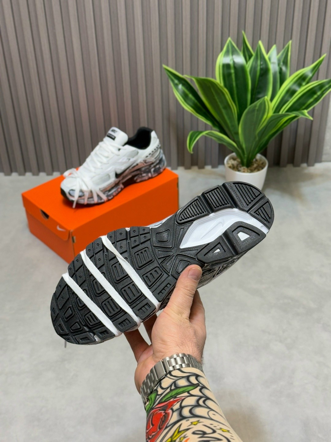 кроссовки для бега p-6000 с низким верхом черный серебряный nike,кроссовки для бега initiator мужские с низким верхом черные серебристые nike,кроссовки nike initiator,кроссовки,кроссовки nike