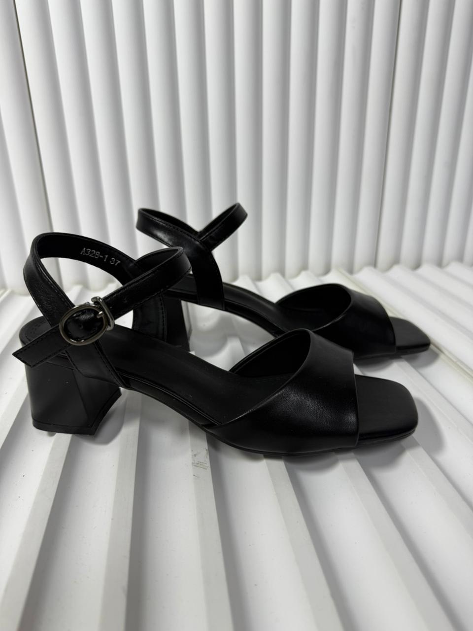 замшевые босоножки,замшевые босоножки prada,босоножки женские,красивые босоножки,коричневые босоножки