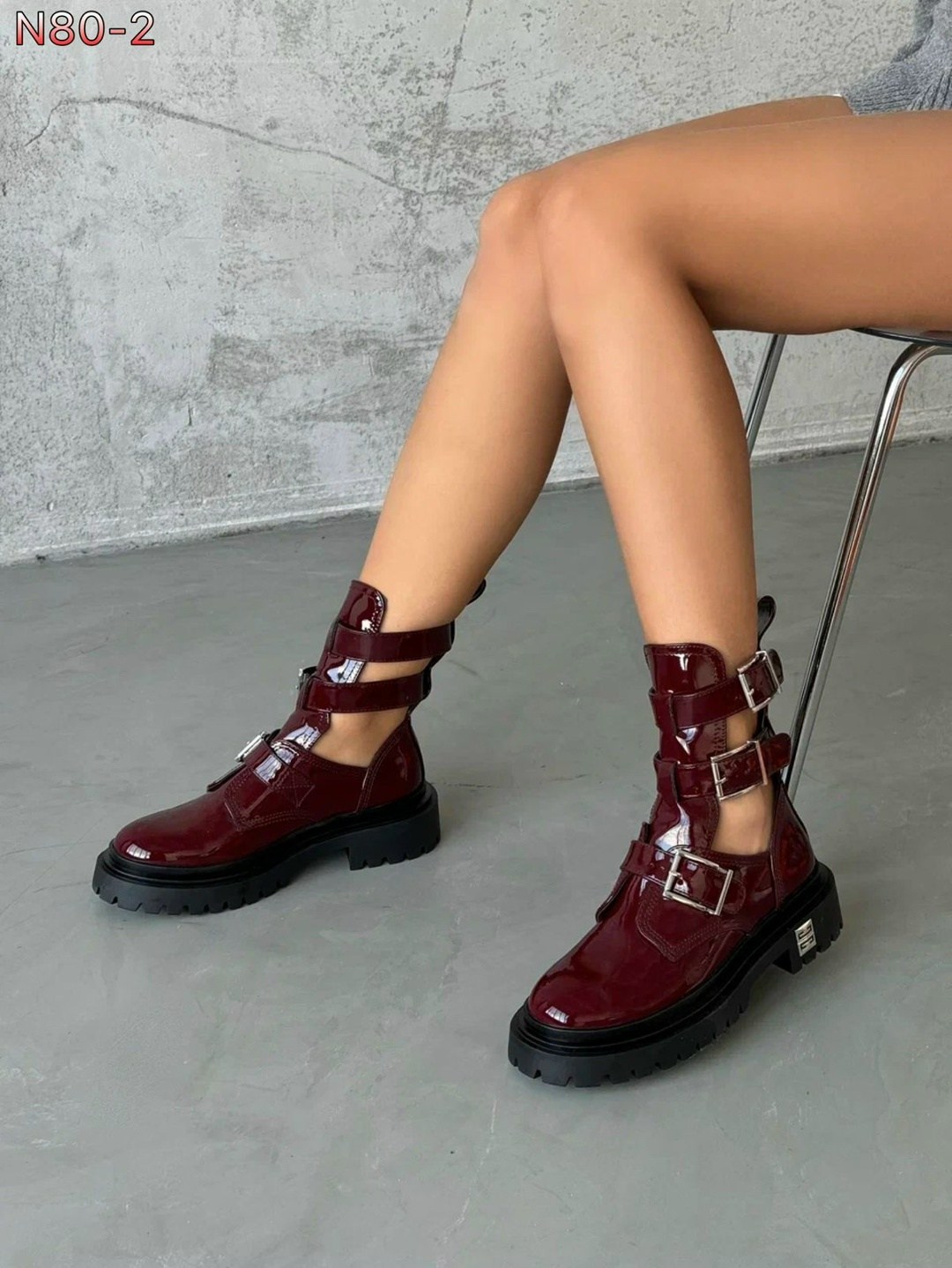 ,стильные демисезонные ботинки,ботинки женские,ботинки демисезонный,ботинки лакированные на платформе