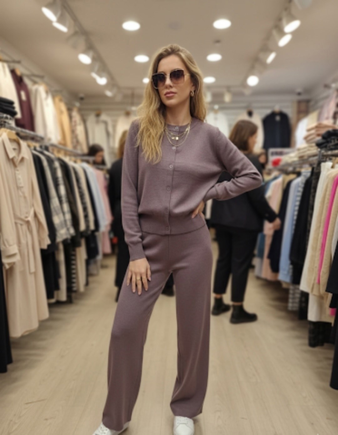 трикотажные костюмы,трикотажный костюм брючный,трикотажный костюм с брюкам,трикотажный костюм из кашемира,костюм с брюками