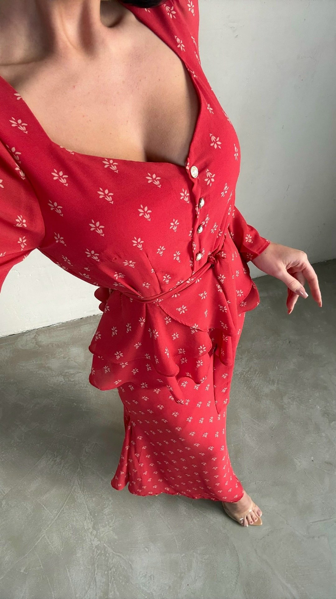 zoya baraghamyan,модное платье,платье красное,кружевное платье