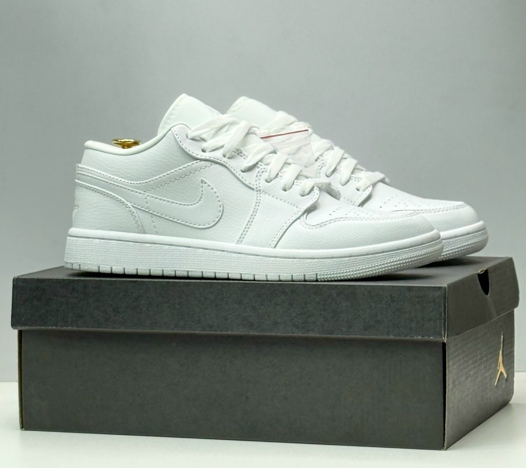 air jordan 1 low triple white,jordan 1 low triple white,nike air jordan 1 low,nike air jordan 1 low white,air jordan 1 low