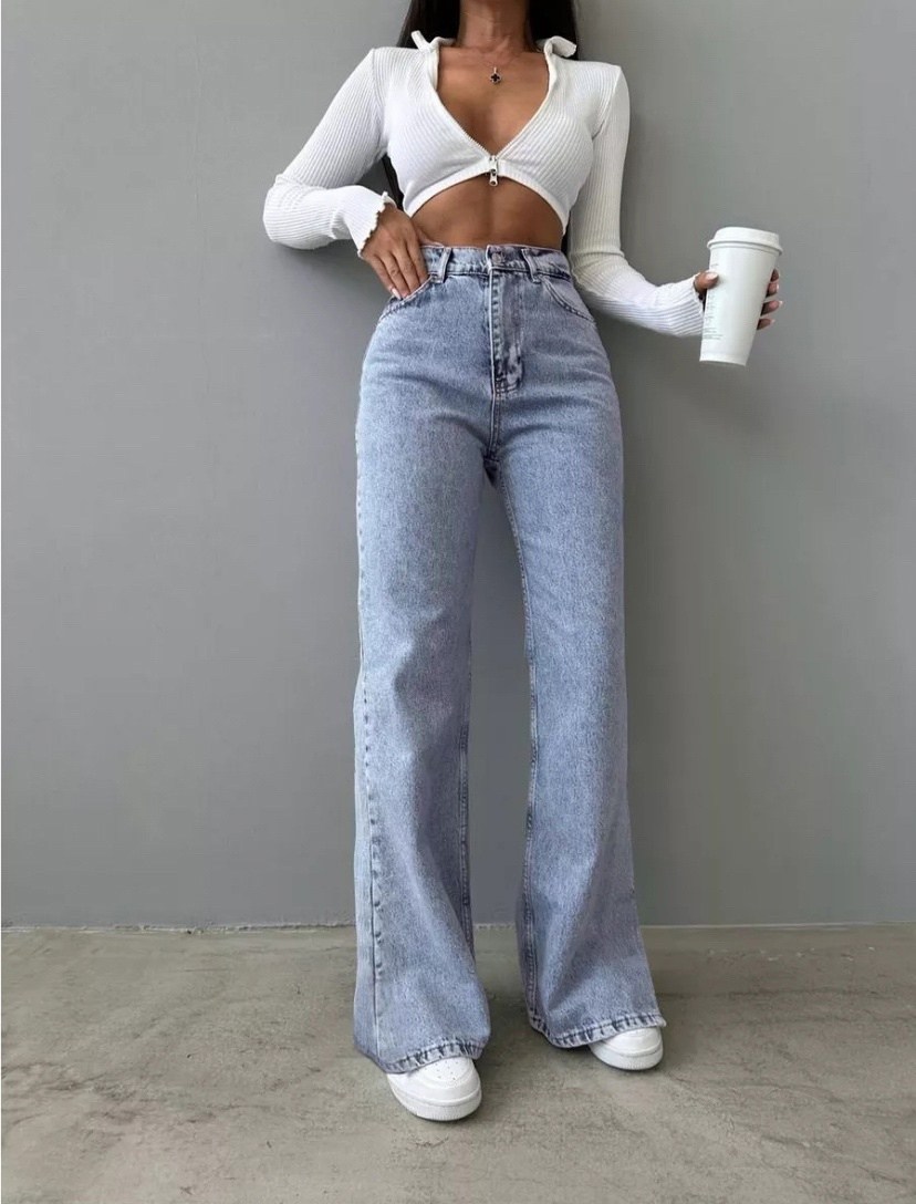 джинсы клёш с разрезом,джинсы трубы y2k прямые широкие клеш,джинсы трубы прямые широкие клеш,женские джинсы трубы,джинсы трубы клеш с разрезам miliner_moda