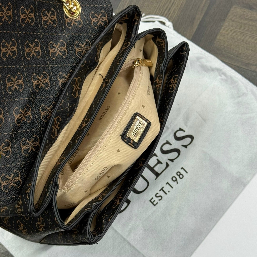 сумка женская guess,guess сумка на плечо,сумка guess,guess сумка на плечо планшет,guess сумка на плечо кросс-боди