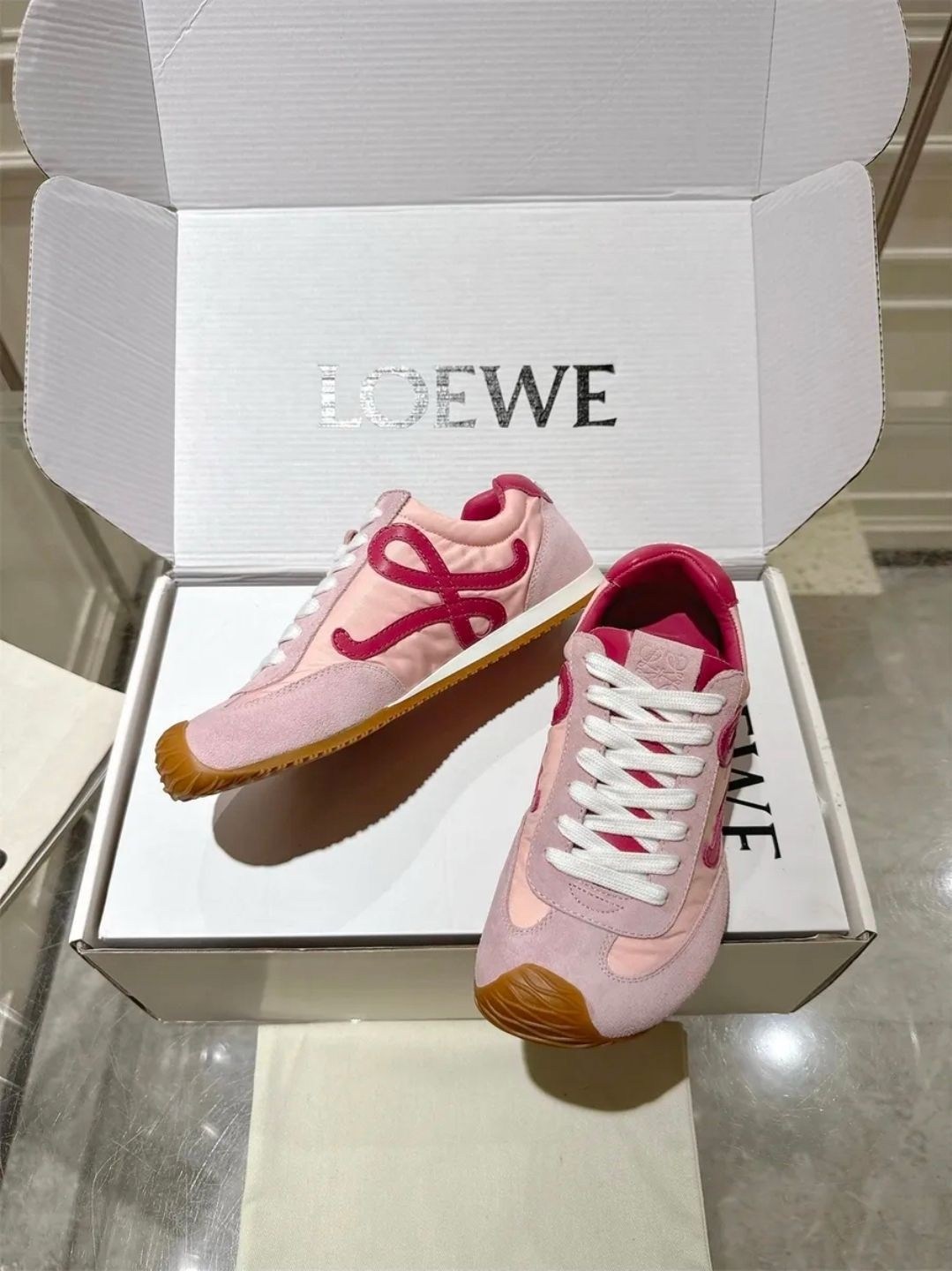 кроссовки loewe,,женские кроссовки,кроссовки брендовые,кроссовки для женщин