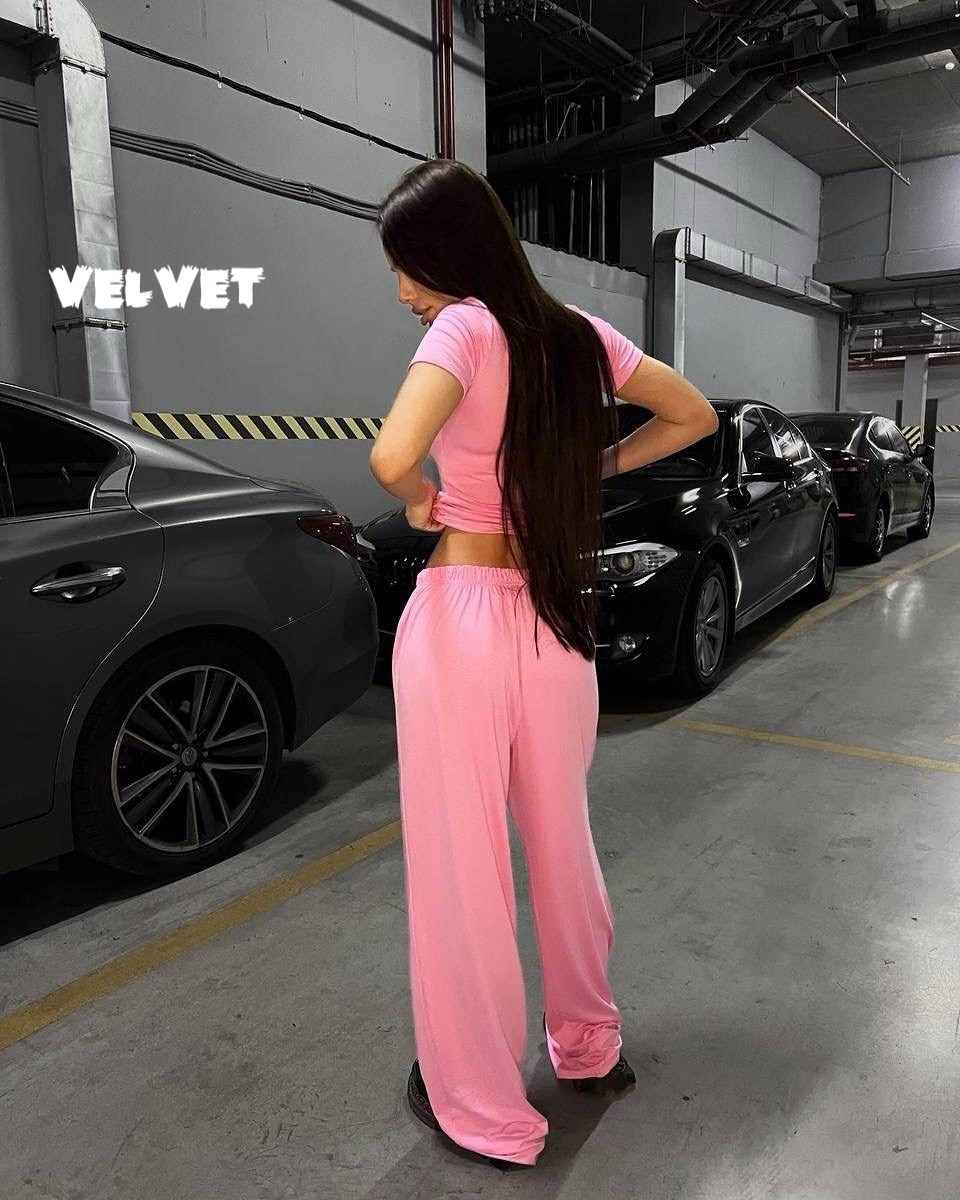 костюм с кроп топом,костюм женский,велюровый костюм,женский костюм трикотажный,костюм коричневый