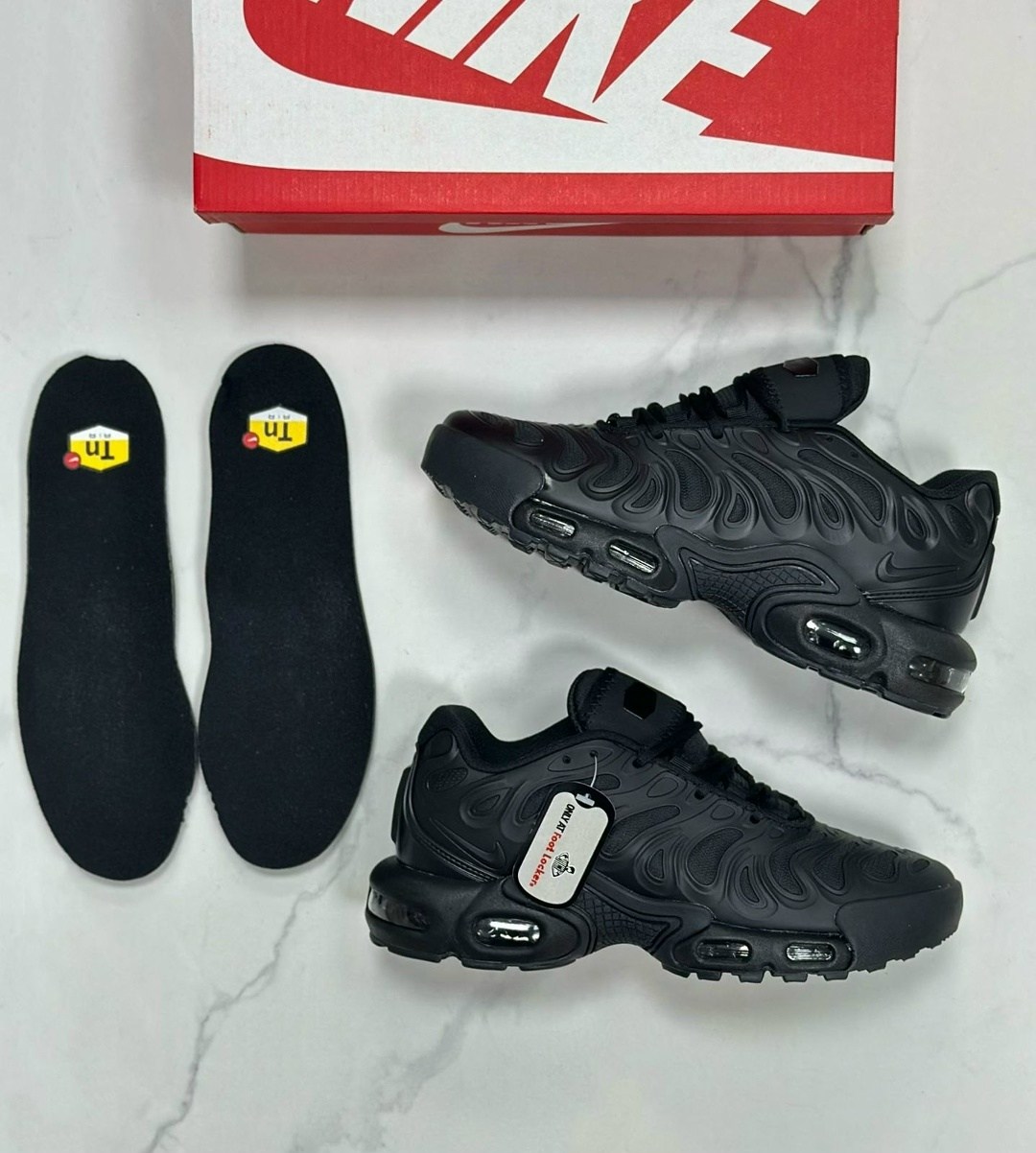 кроссовки nike air max plus,кроссовки nike air max plus tn,nike air max plus tn,nike air max plus drift,nike air max plus