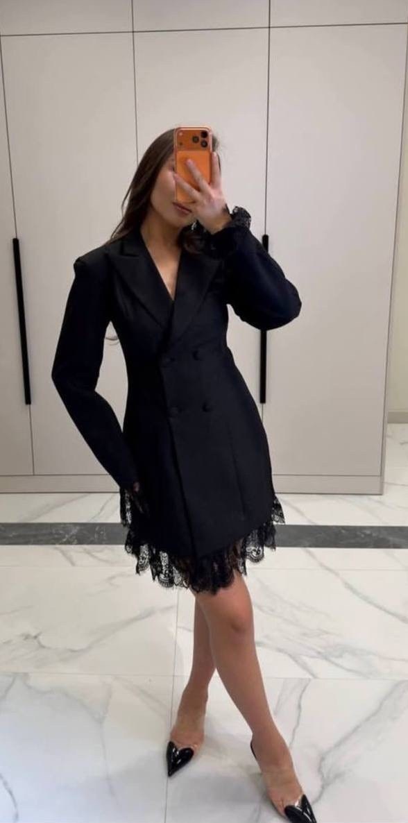 платье пиджак с кружевом,платье-пиджак,платье пиджак с кружевом внизу,пиджак с кружевом,платье жакет