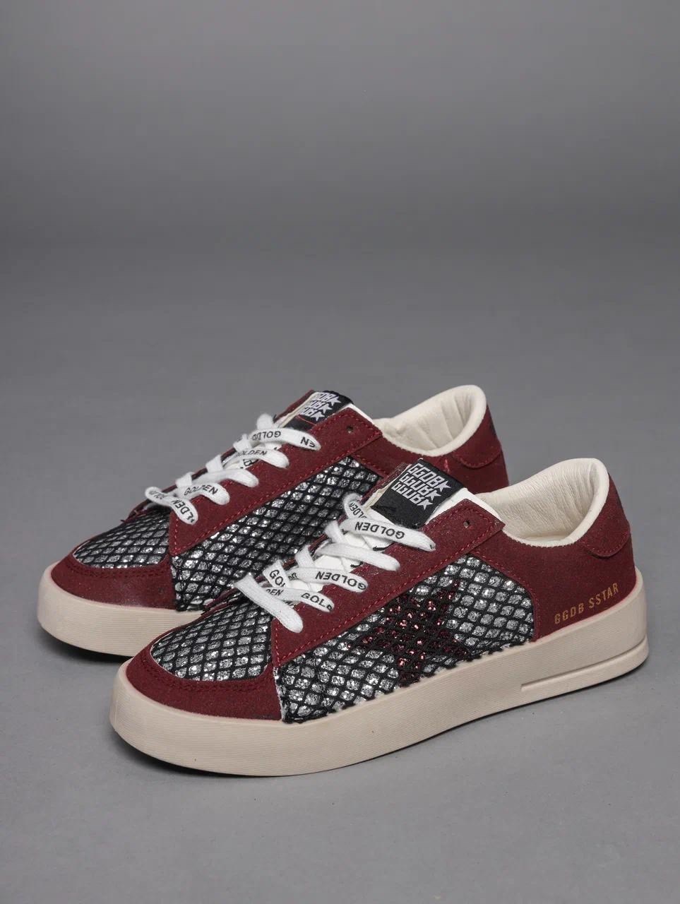 ,кроссовки golden goose с пайетками на платформе,кроссовки golden goose,кеды женски,кеды super-star с блестками golden goose черный