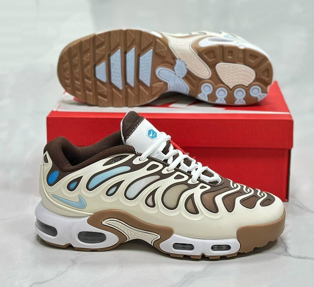 кроссовки nike air max plus tn,кроссовки nike air max plus,кроссовки мужские nike air max plus,кроссовки мужские nike air max tn plus,nike air max plus tn black