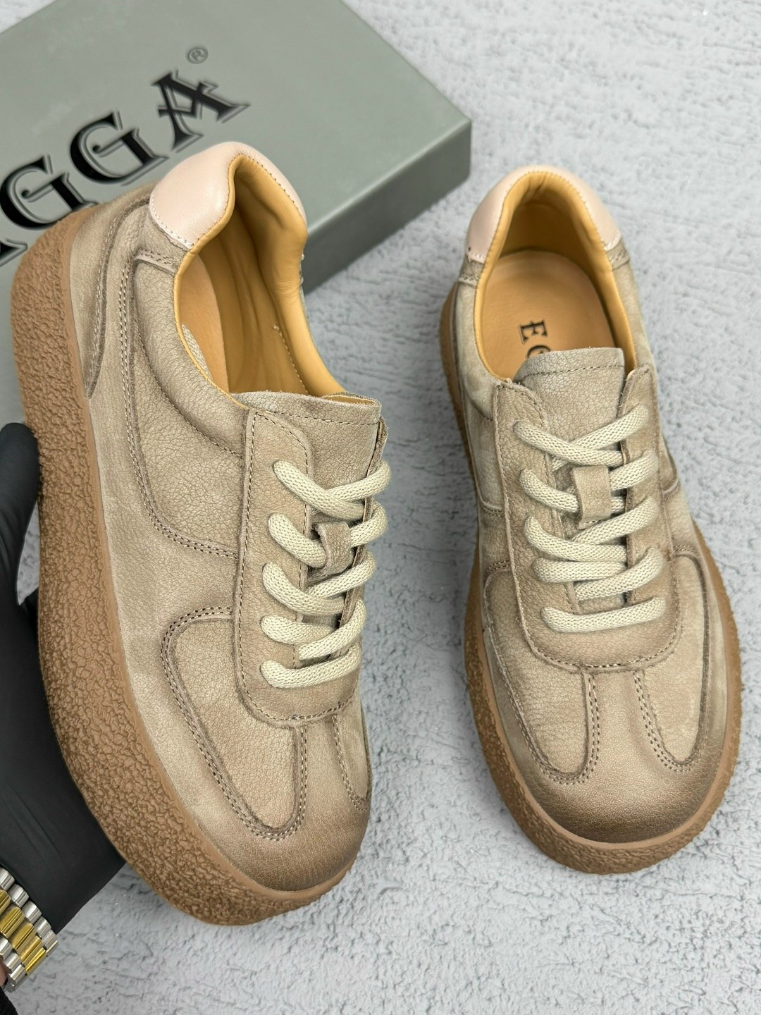 ,кроссовки женскиe,кеды натуральные,женская ,повседневная