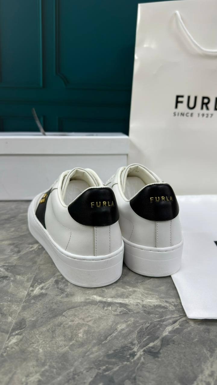 ,кроссовки furla,кеды furla,низкие кроссовки,спортивная