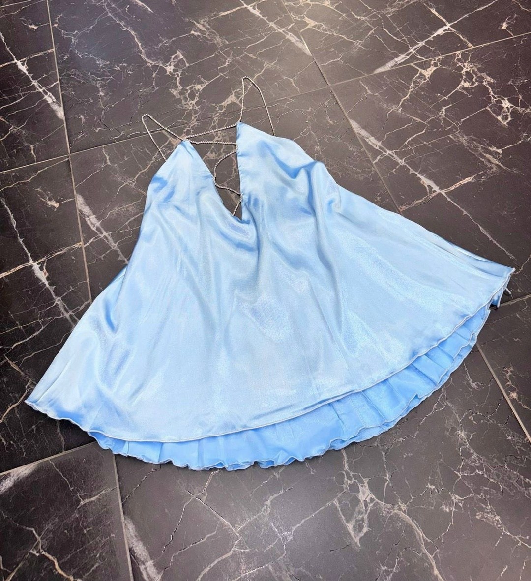 атласное платье,платье короткие,нарядное платье,атласное платье мини,платье стиль