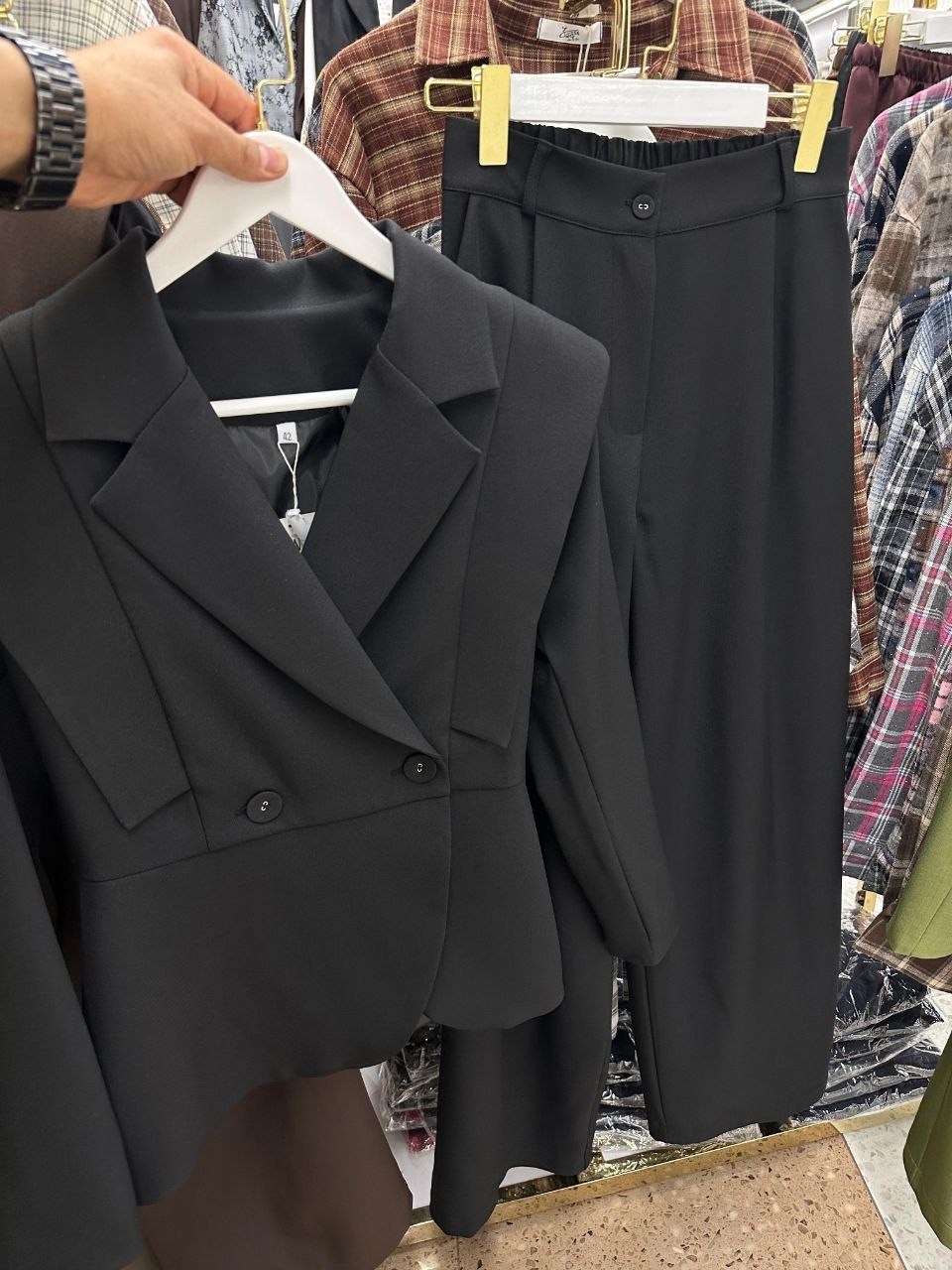 костюм классика,повседневный костюм,костюм брючный,женский брючный классический костюм,костюм с брюками