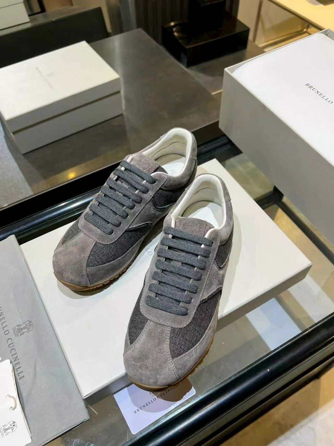 кроссовки brunello cucinelli замшевые,женские кроссовки brunello cucinelli,brunello cucinelli кроссовки,,замшевые кроссовки