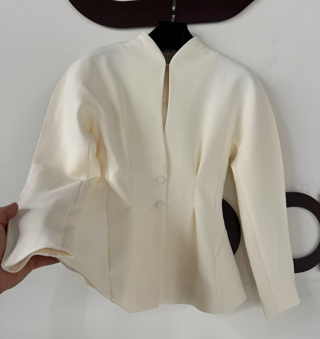 жакет приталенный,женский пиджак,пиджак приталенный,пиджак женский приталенный удлиненный,жакет