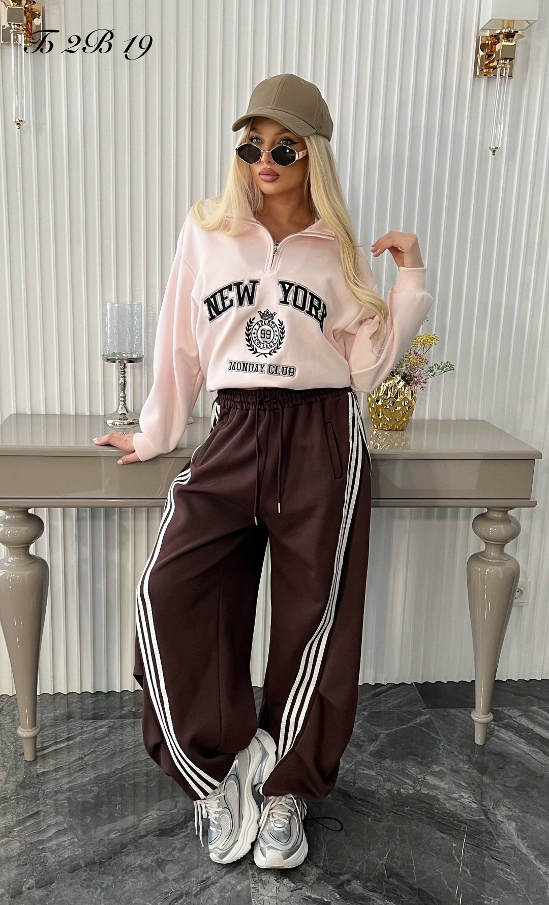 костюм спортивный женский,спортивный костюм,стильный спортивный костюм,костюм спортивные женские костюмы,женская спортивная одежда