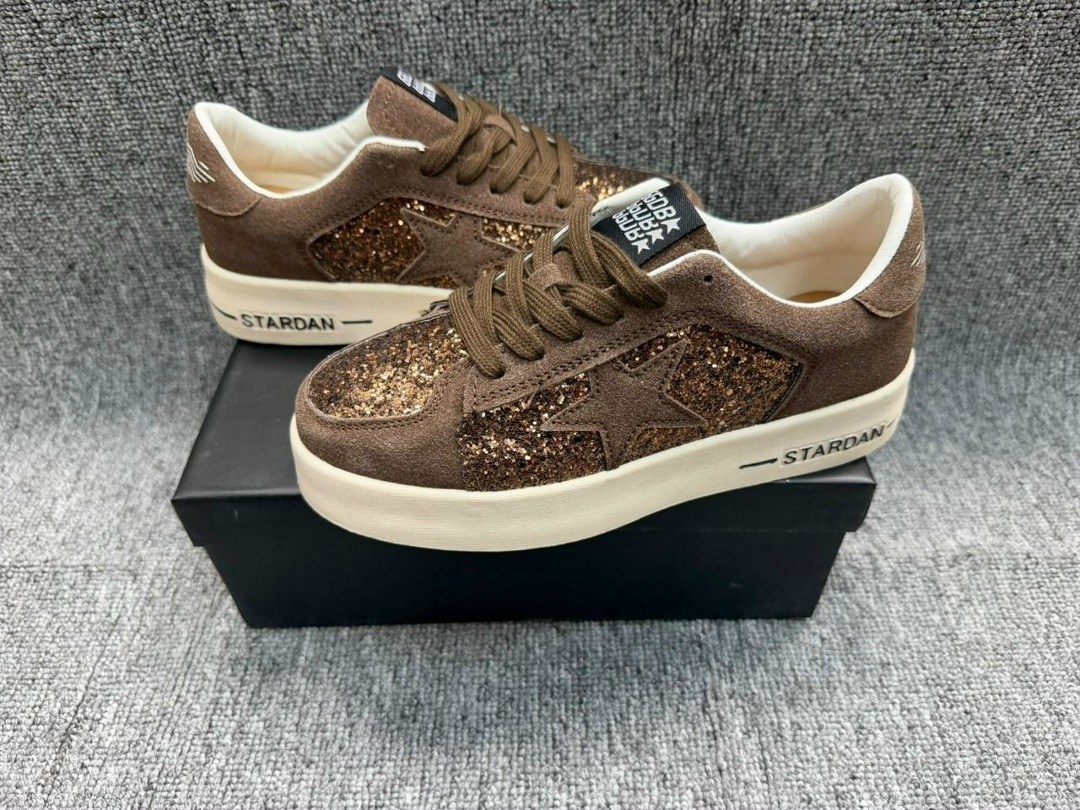 ,кроссовки golden goose,кеды super-star с блестками golden goose черный,кеды golden goose,женские кроссовки