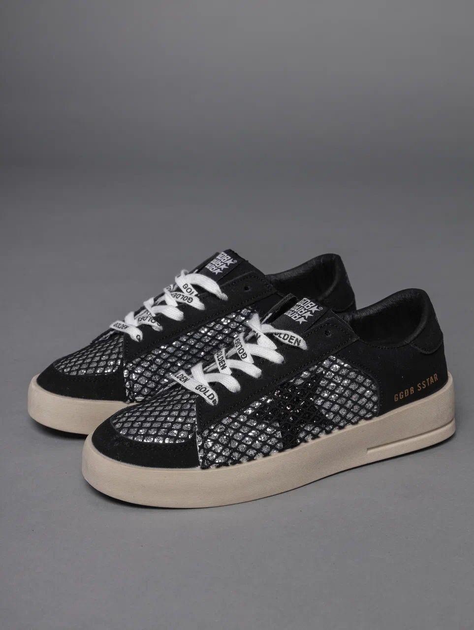 ,кроссовки golden goose с пайетками на платформе,кроссовки golden goose,кеды женски,кеды super-star с блестками golden goose черный