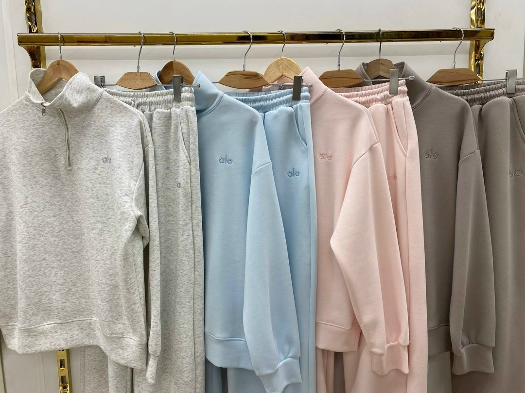 спортивный женский костюм,костюм женский,спортивный костюм,повседневный спортивный костюм,костюм двойка