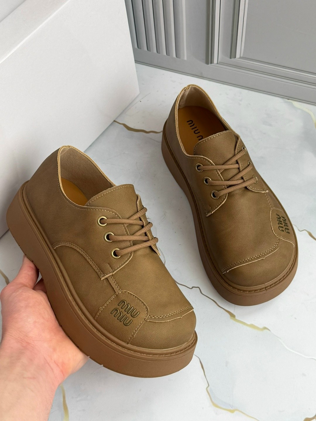 ,женская ,кроссовки замш,модная ,повседневная