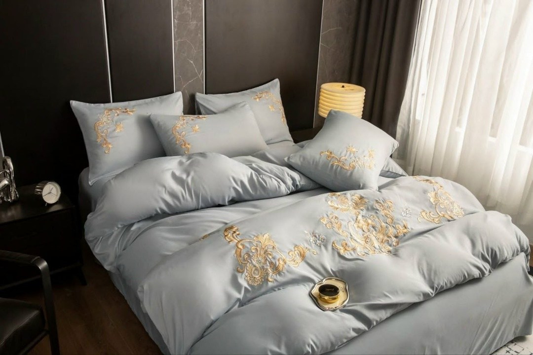 постельное белье с вышивкой,комплект постельного белья евро,постельное белье "евро" с вышивкой,постельное белье фирмы,постельного белье евро