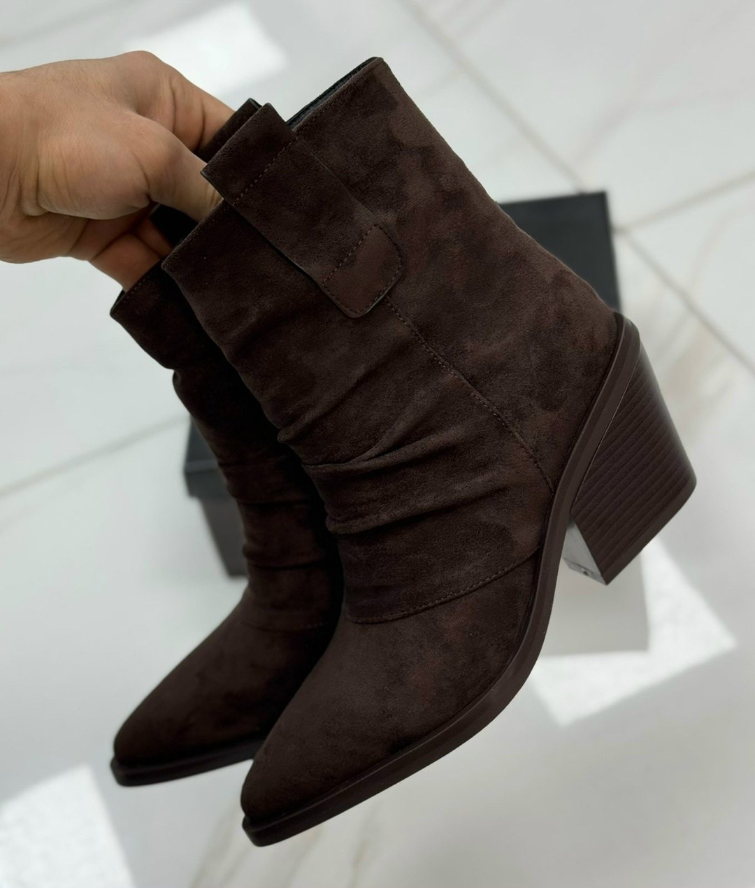 ,ботильоны казаки натуральные, женская,замшевые ботильоны,казаки замшевые эконика