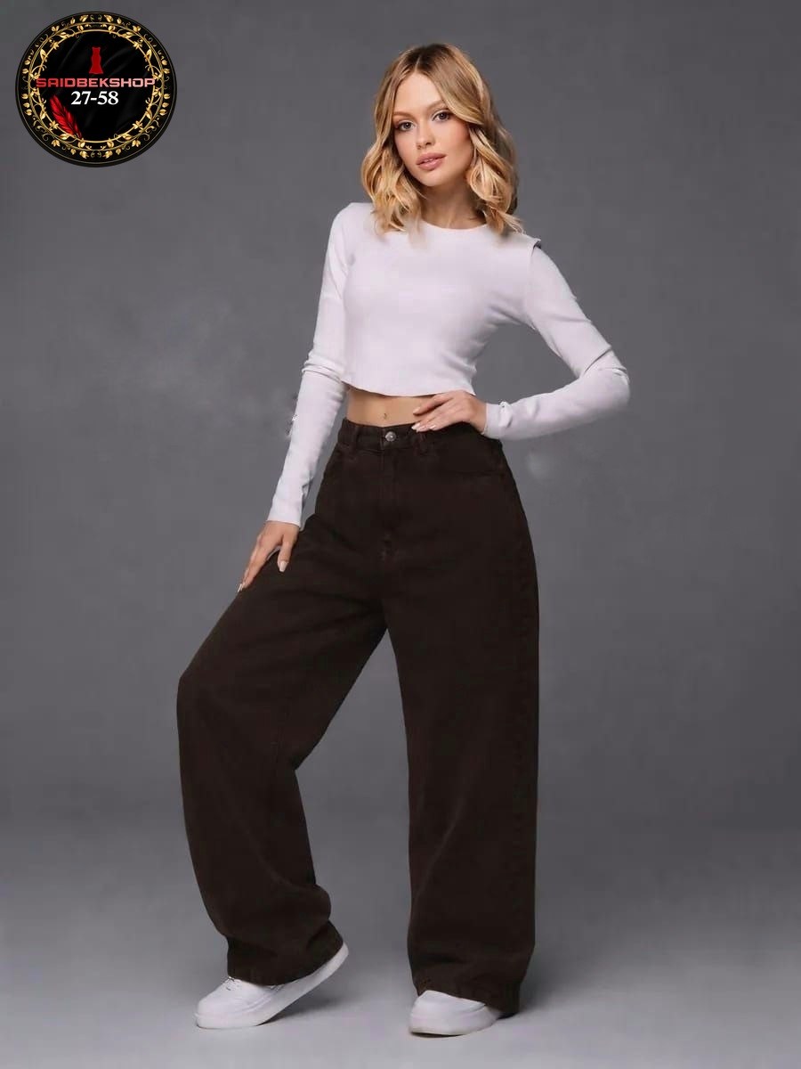 джинсы свободного кроя balloon fit bershka темно-коричневый,джинсы-бочки bershka коричневый,мешковатые джинсы-бочки bershka коричневый,широкие джинсы,джинсы ультраширокие коричневые bershka