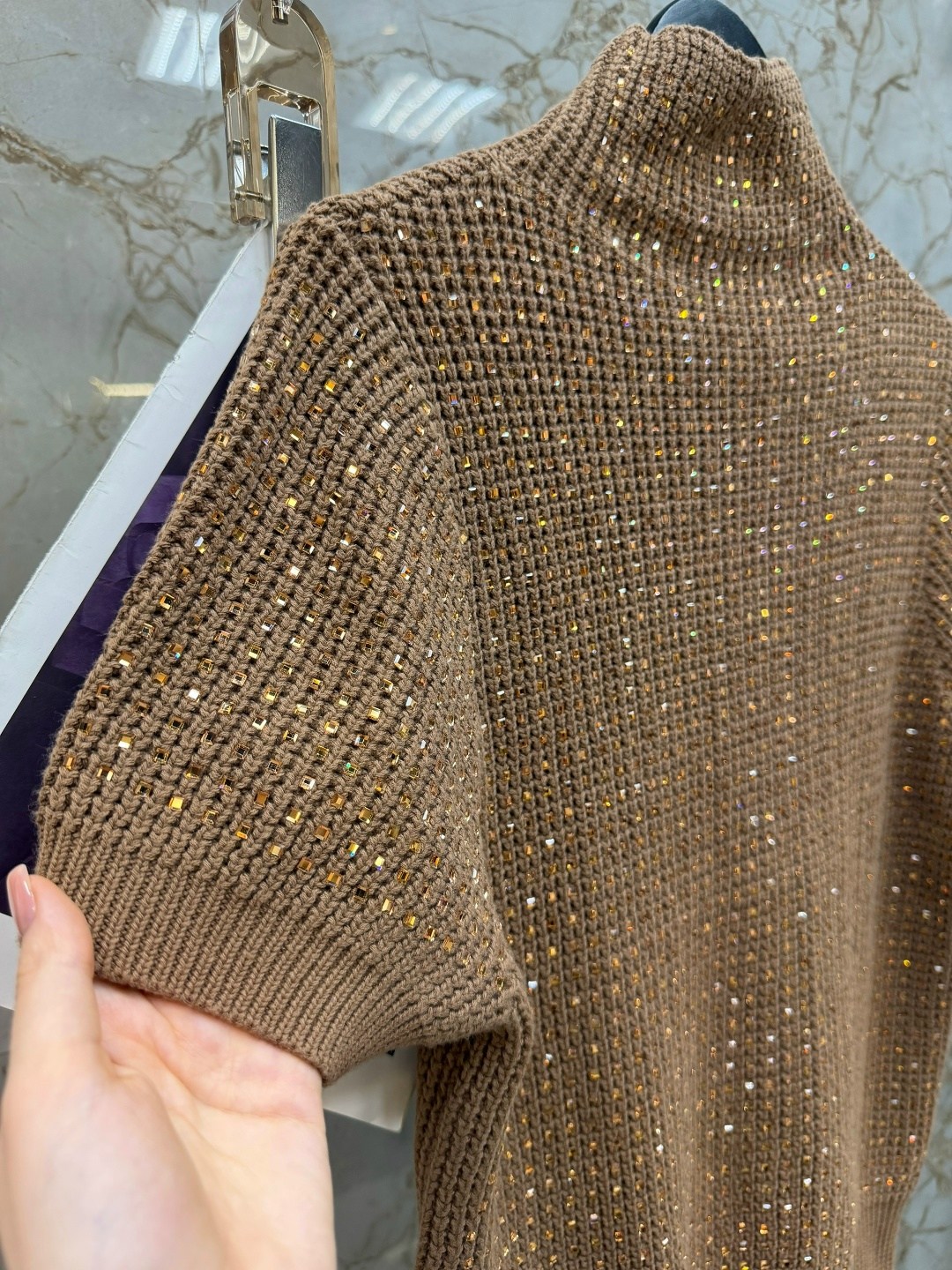 женская кофточка,кофта с пайетками,жилет женская вязаная,вязаный пуловер,свитер с блестками