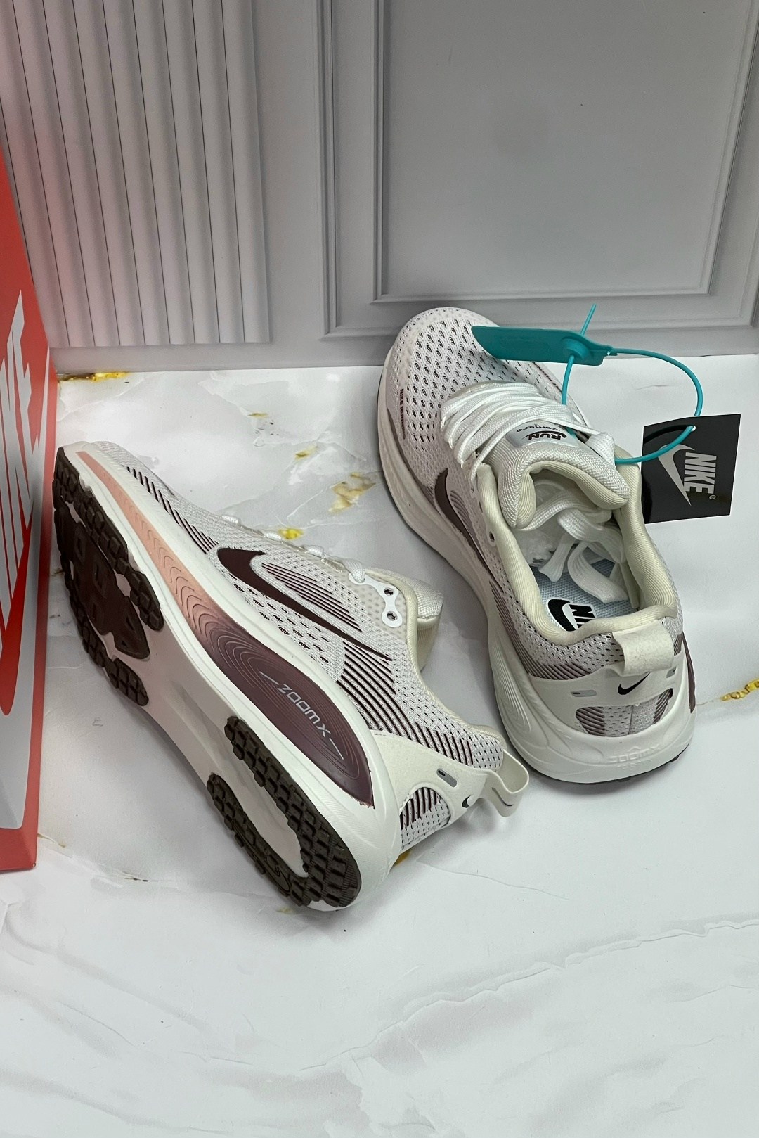 кроссовки,кроссовки nike,кроссовки мужские женские,спортивная ,кроссовки женскиe