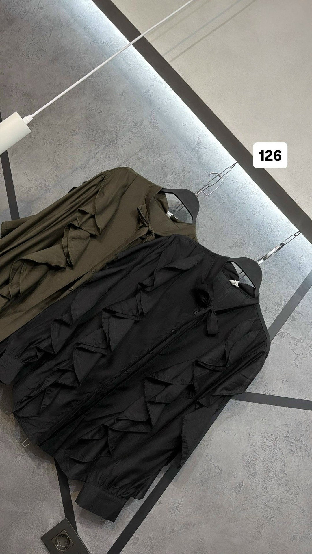 блузка с оборками,блузка с рюшами,женская блузка с рюшами белая однотонная с длинным рукавом и бантом,женская блузка с оборками,блузка с бантом