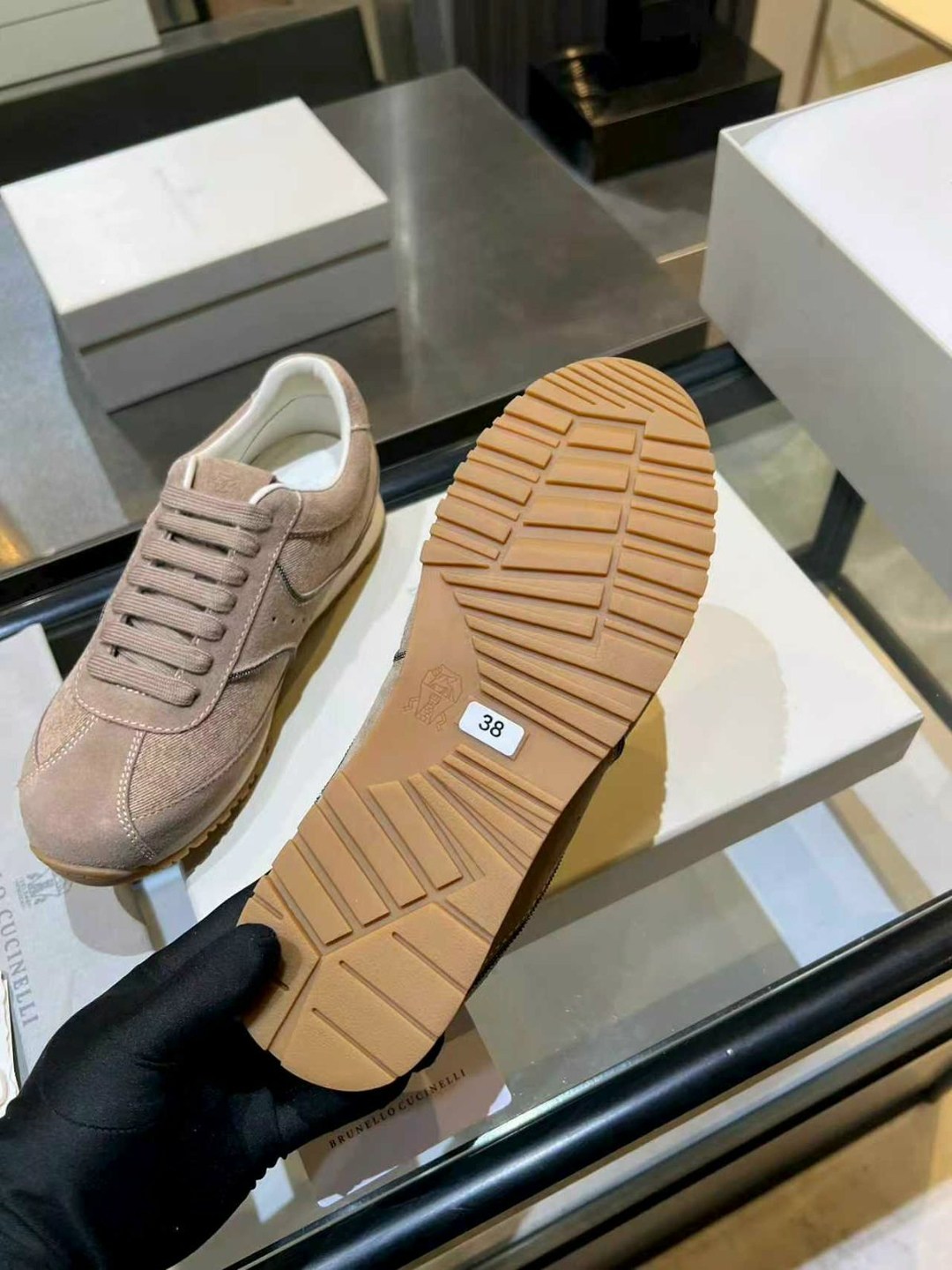 ,кроссовки brunello cucinelli,loro piana кроссовки,кроссовки мужские женские,замшевые кроссовки brunello cucinelli