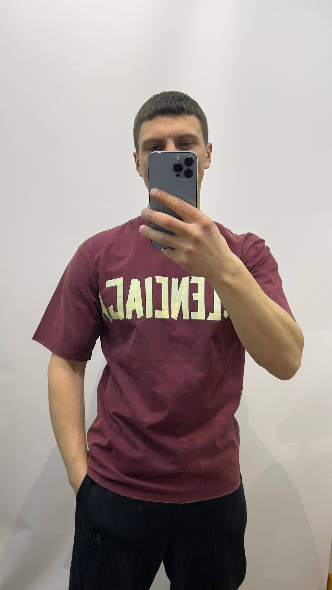 футболка бордовая,футболка,футболка мужская,футболки для мужчин,красная футболка мужская