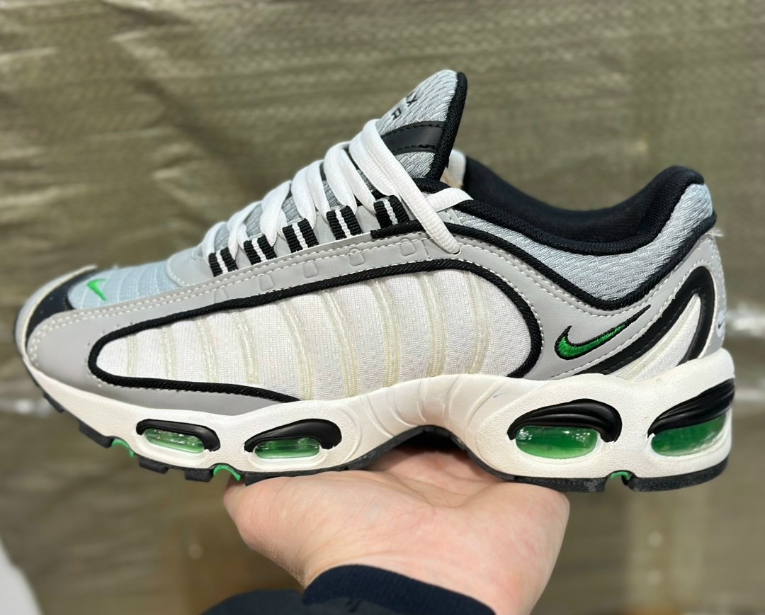 кроссовки nike air max tailwind 4,nike air max tailwind iv,nike air max tailwind,nike air max tailwind 4,nike air max tailwind 4 black and silver