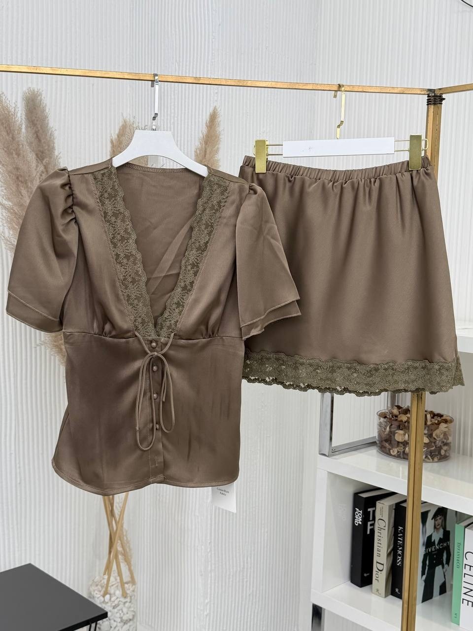 атласный халатик с кружевом,интимиссими сорочка шелковая,атласная пижама с кружевной отделкой,халат с кружевом,шелковый халат с кружевом