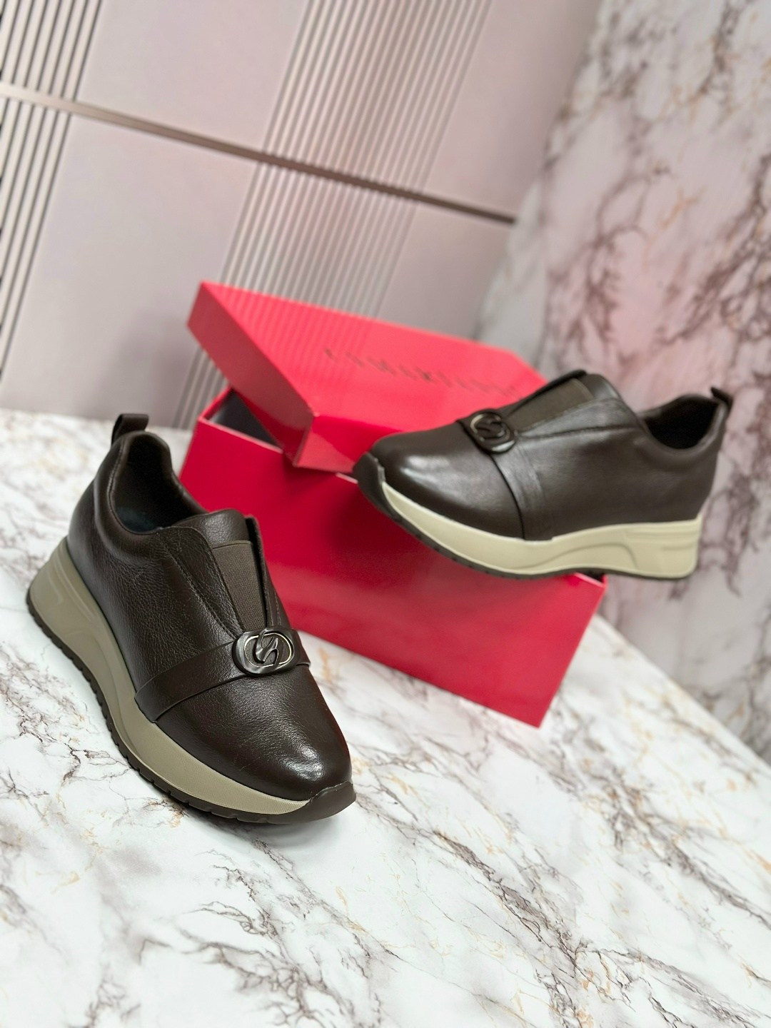 , женская,кроссовки женскиe,обуви,модная женская