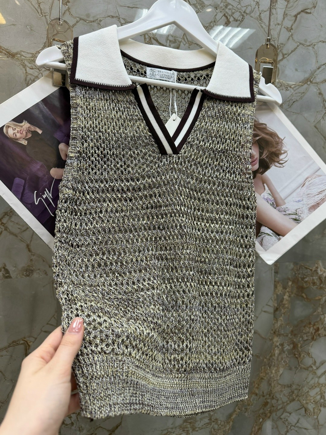 жилетка вязаная,вязаные жилеты,женская кофта,жилетка женская,жилет трикотажный