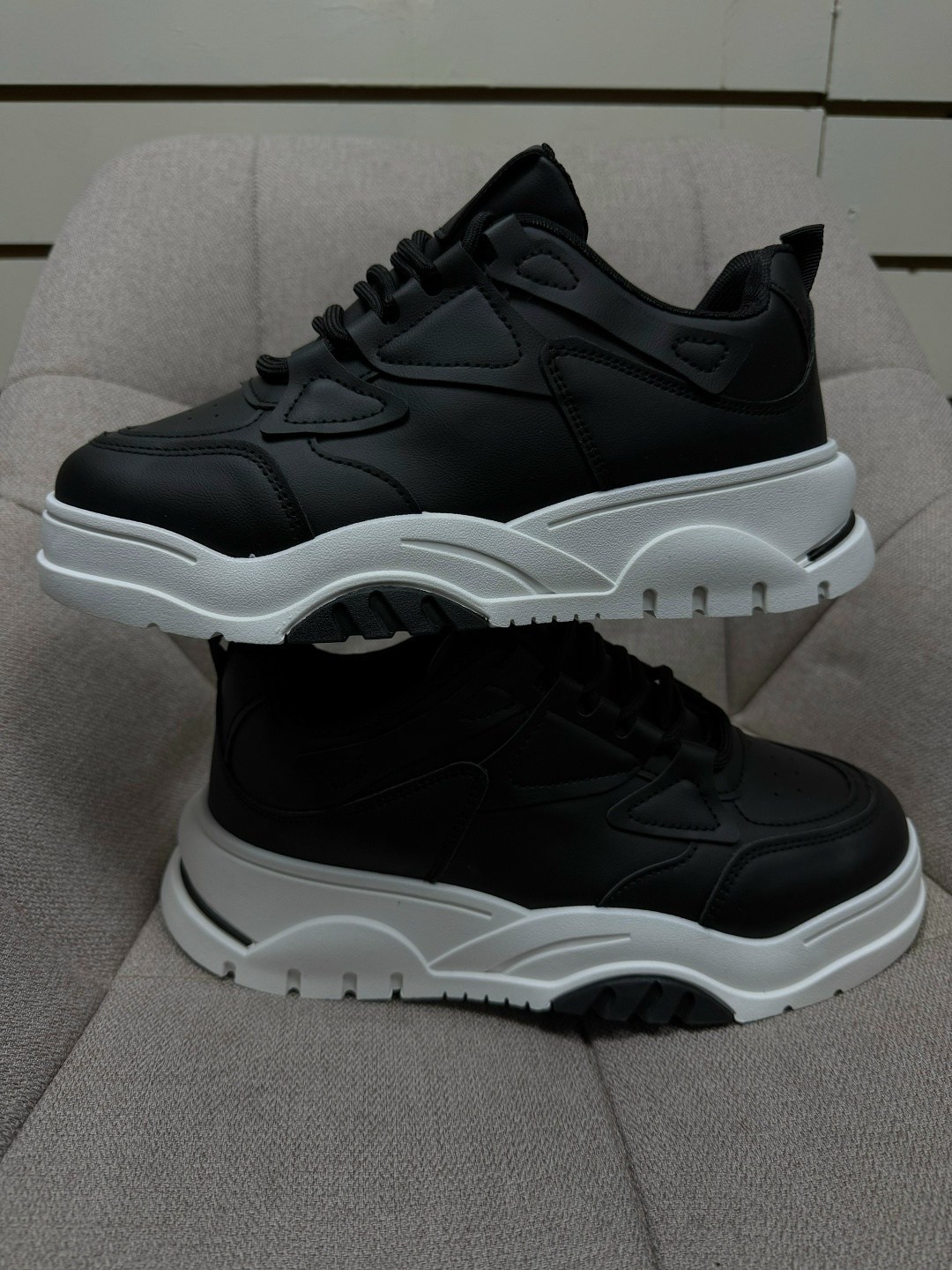 кроссовки женскиe,кроссовки женские черные,,черные кроссовки,кроссовка